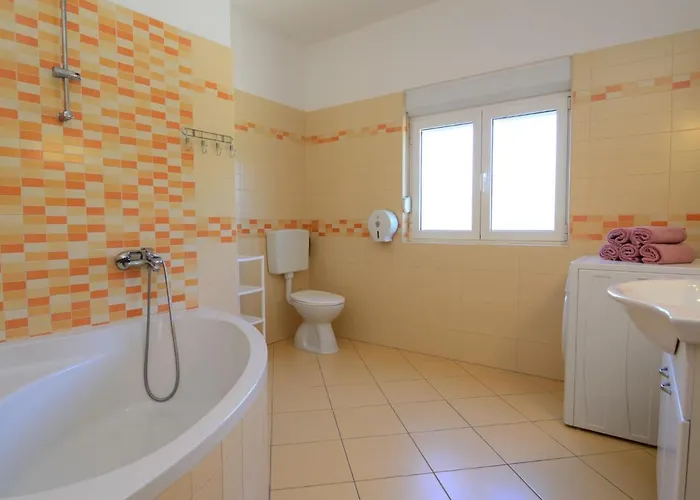 Grebastica-2 By Interhome ברודאריצה